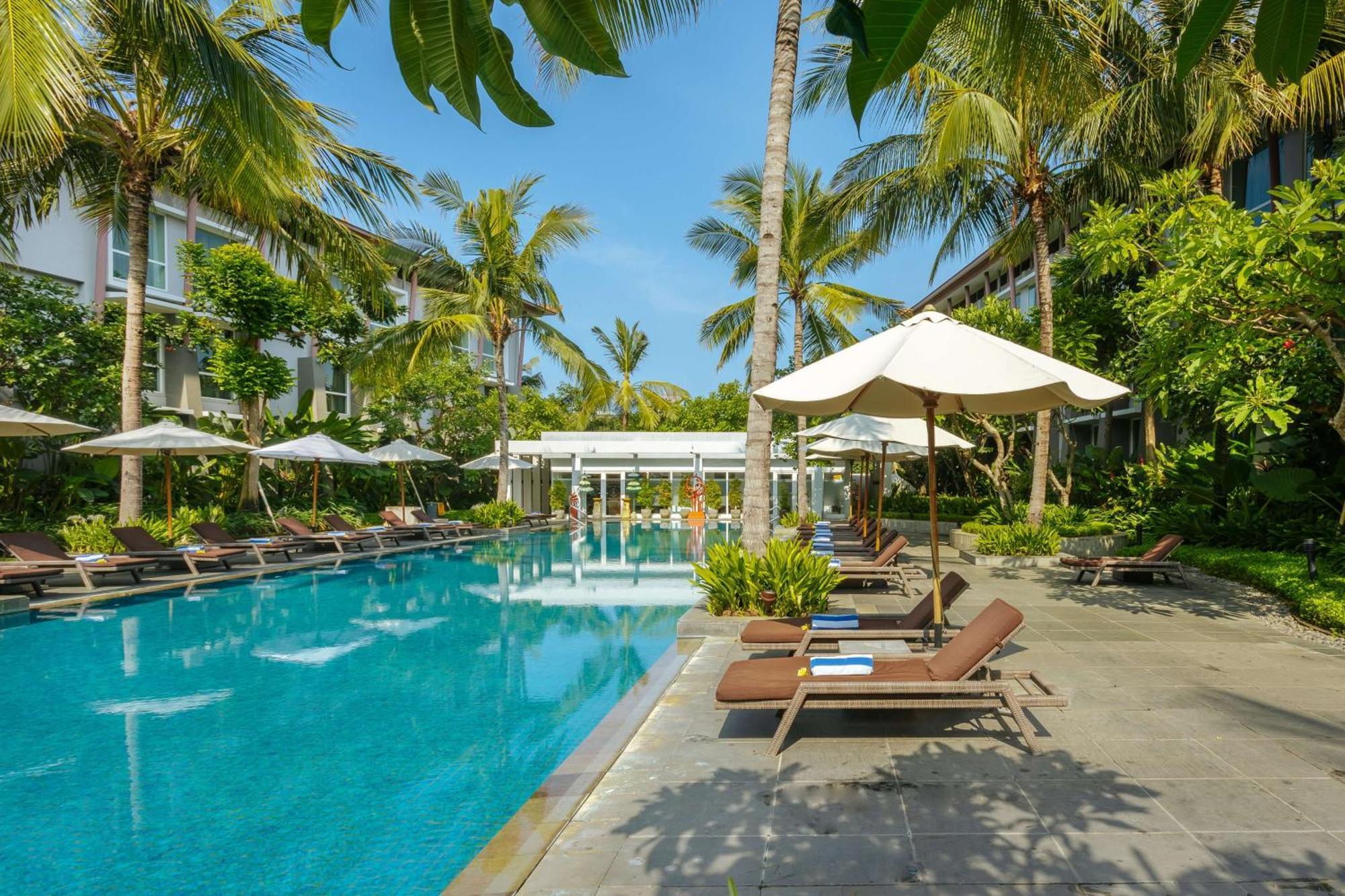 קוטה לומבוק Hilton Garden Inn Bali Ngurah Rai Airport מראה חיצוני תמונה